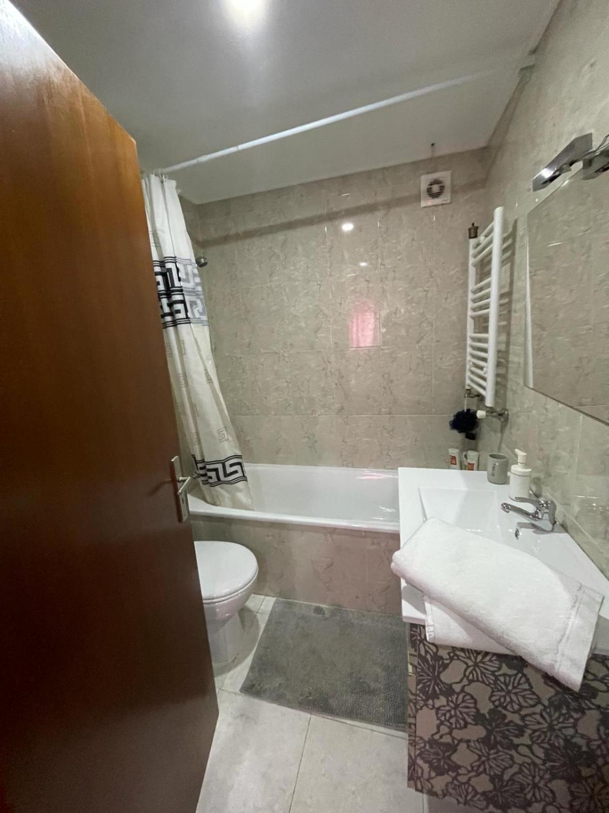 Apartmán Flat4U Paredes  Exteriér fotografie